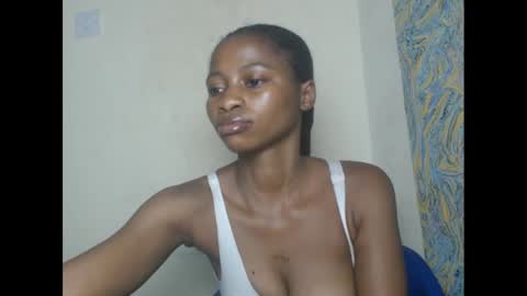 Snapshot of juicypiexx chatting on February 4, 1:13 am juicypiexx online show from February 4, 1:13 am