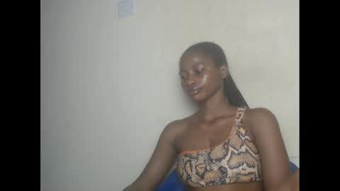 Snapshot of juicypiexx chatting on February 6, 8:34 pm juicypiexx online show from February 6, 8:34 pm