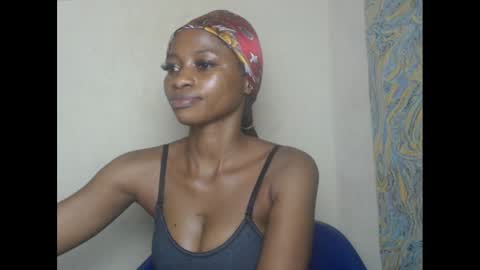 Snapshot of juicypiexx chatting on February 9, 10:11 pm juicypiexx online show from February 9, 10:11 pm