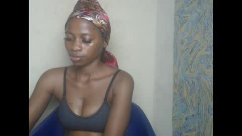 Snapshot of juicypiexx chatting on February 10, 1:14 am juicypiexx online show from February 10, 1:14 am