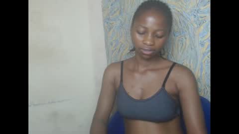 Snapshot of juicypiexx chatting on February 27, 4:20 am juicypiexx online show from February 27, 4:20 am