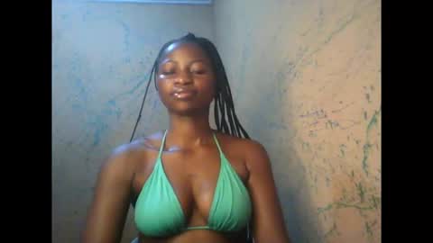 Snapshot of juicypiexx chatting on October 7, 3:58 am juicypiexx online show from October 7, 3:58 am