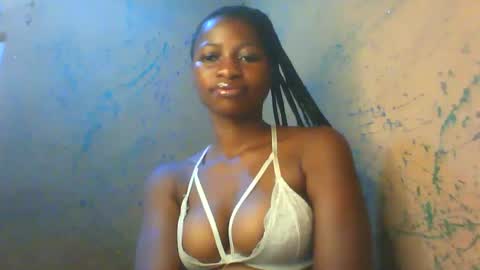 Snapshot of juicypiexx chatting on October 12, 2:49 pm juicypiexx online show from October 12, 2:49 pm