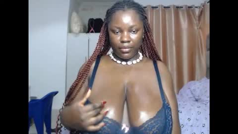 Snapshot of juicyxxxboobs chatting on October 17, 11:24 am juicyxxxboobs online show from October 17, 11:24 am