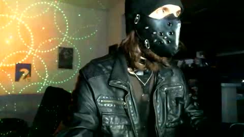 Snapshot of jukeb0x77 chatting on November 2, 7:44 am Juk3B0x77 online show from November 2, 7:44 am