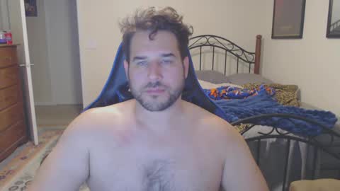 jules25 online show from December 14, 6:46 am