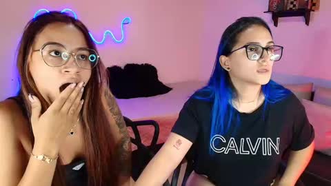 Jules and Gia online show from March 8, 1:17 am