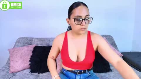 Jules and Gia online show from May 31, 5:31 pm