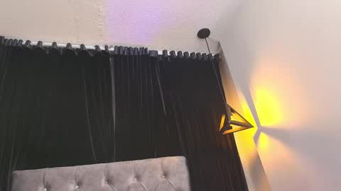 Julees online show from February 26, 11:59 pm