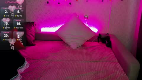 Jules online show from December 10, 4:02 am