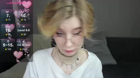 Jules online show from February 22, 4:18 am