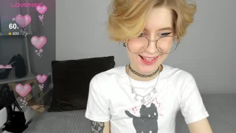 Jules online show from February 26, 1:11 am