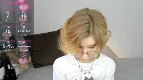 Jules online show from February 26, 4:14 am