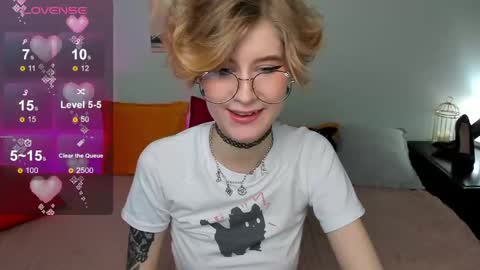 Jules online show from February 27, 9:32 am