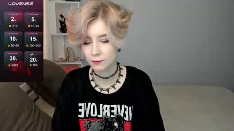 Jules online show from September 11, 1:06 am