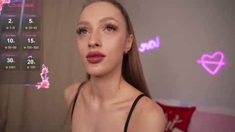 Snapshot of julescrown chatting on November 25, 2:44 am Jules online show from November 25, 2:44 am