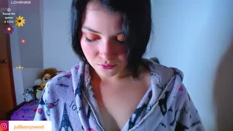 Juliana online show from October 17, 12:47 am