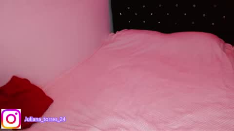 Snapshot of juli_69 chatting on December 27, 8:18 pm Juliana Torres online show from December 27, 8:18 pm