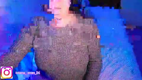 Snapshot of juli_69 chatting on January 14, 2:40 am Juliana Torres online show from January 14, 2:40 am