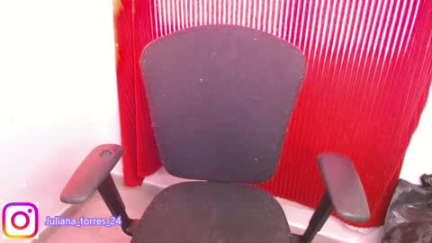 Snapshot of juli_69 chatting on January 29, 6:07 pm Juliana Torres online show from January 29, 6:07 pm