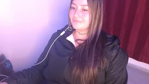 Snapshot of juli_69 chatting on February 26, 5:53 am Juliana Torres online show from February 26, 5:53 am