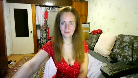 Snapshot of juliaa_foxi chatting on May 16, 7:01 pm juliaa_foxi online show from May 16, 7:01 pm