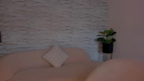 Snapshot of juliabelle_ chatting on October 8, 1:53 pm Julia Belle online show from October 8, 1:53 pm