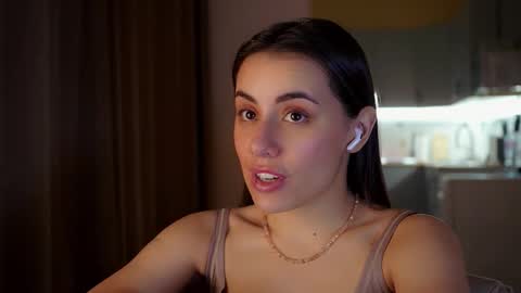 Molly online show from March 5, 2:46 pm