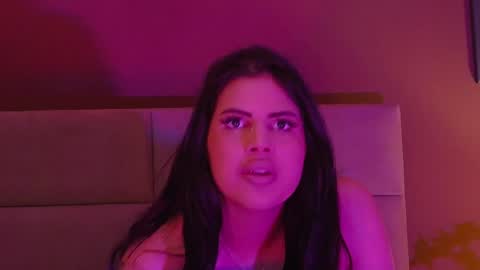 Snapshot of juliaharveyy chatting on February 2, 6:15 am Julia online show from February 2, 6:15 am