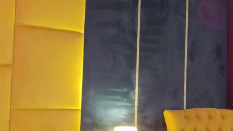 Snapshot of juliaharveyy chatting on February 27, 9:25 pm Julia online show from February 27, 9:25 pm