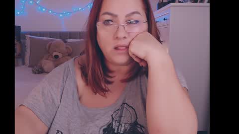 Snapshot of julialiones chatting on December 30, 5:13 pm julialiones online show from December 30, 5:13 pm