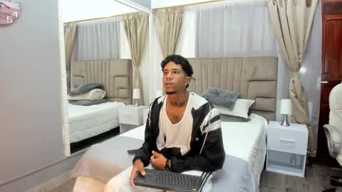 julian billy online show from January 7, 11:37 am