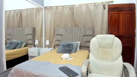 julian billy online show from January 11, 11:34 am