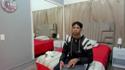 julian billy online show from February 2, 11:19 am