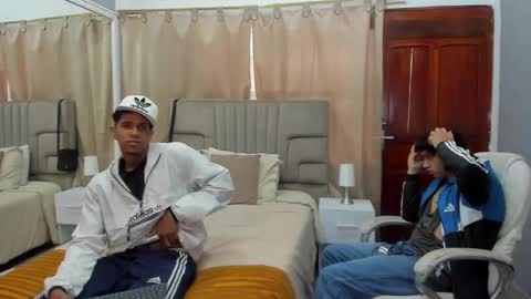 julian billy online show from March 8, 2:19 pm