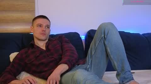 Snapshot of julian_turner chatting on February 10, 11:36 am julian_turner online show from February 10, 11:36 am