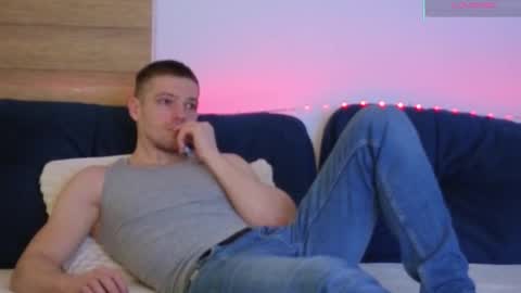 Snapshot of julian_turner chatting on February 14, 9:39 am julian_turner online show from February 14, 9:39 am