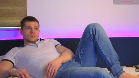 julian_turner online show from April 3, 1:09 pm