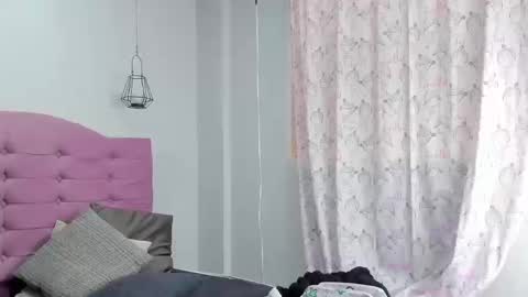 Snapshot of juliana12_ls chatting on September 24, 3:37 pm juliana12_ls online show from September 24, 3:37 pm