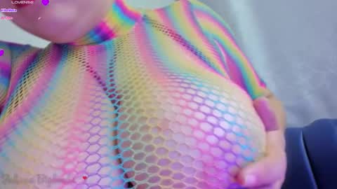 Juliana online show from September 30, 7:13 am