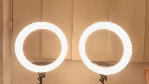 Juli  online show from December 3, 12:03 pm