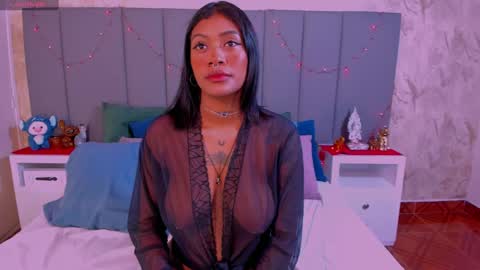 Snapshot of julianamiller chatting on December 13, 2:10 am juli online show from December 13, 2:10 am