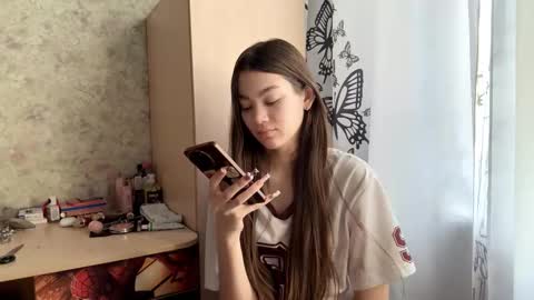 Snapshot of julianeaukamp chatting on February 16, 12:40 am Viola online show from February 16, 12:40 am