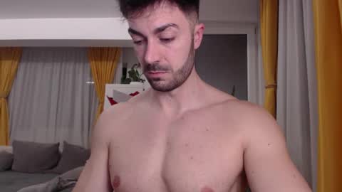 JulianRoyce online show from April 5, 11:35 pm