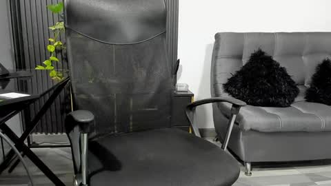 Snapshot of juliansexxx16 chatting on February 5, 1:58 am Julian online show from February 5, 1:58 am