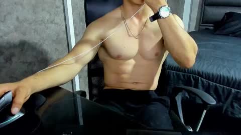 Snapshot of juliansexxx16 chatting on October 10, 11:26 pm Julian online show from October 10, 11:26 pm