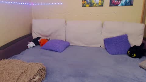 Snapshot of juliasane_ chatting on February 22, 3:36 pm Jul online show from February 22, 3:36 pm