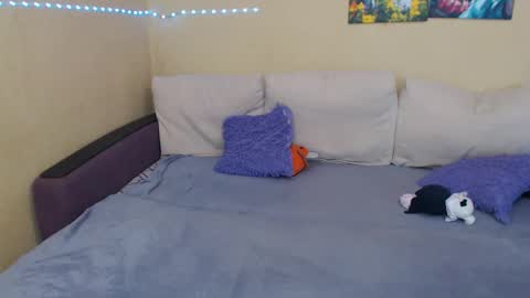 Snapshot of juliasane_ chatting on September 23, 2:53 pm Jul online show from September 23, 2:53 pm