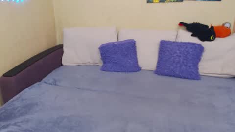 Snapshot of juliasane_ chatting on October 13, 2:06 pm Jul online show from October 13, 2:06 pm