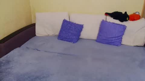 Snapshot of juliasane_ chatting on October 22, 12:27 pm Jul online show from October 22, 12:27 pm